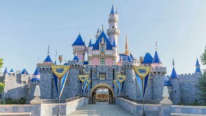Disneyland puts forward expansion plans to Orange County business leaders featured image